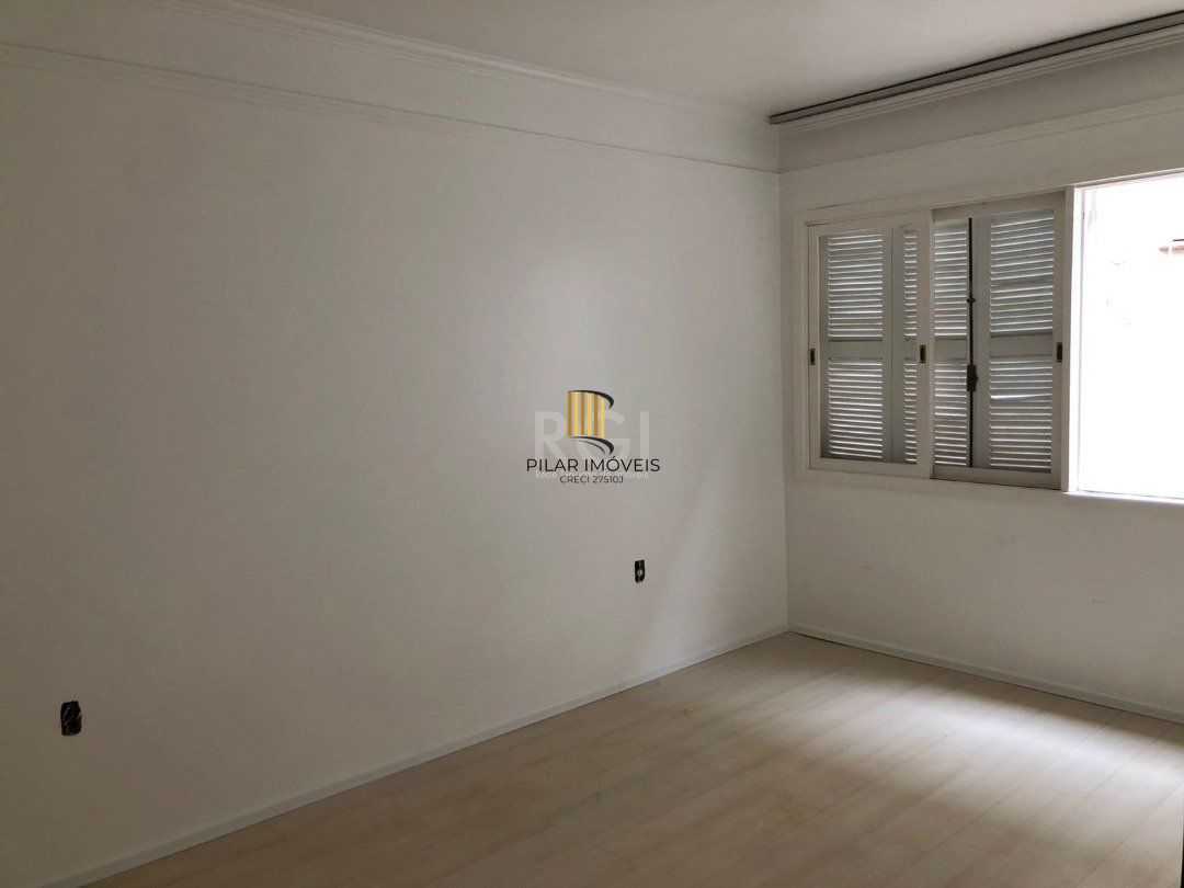 Apartamento para Venda - 77m², 3 dormitórios, Petrópolis