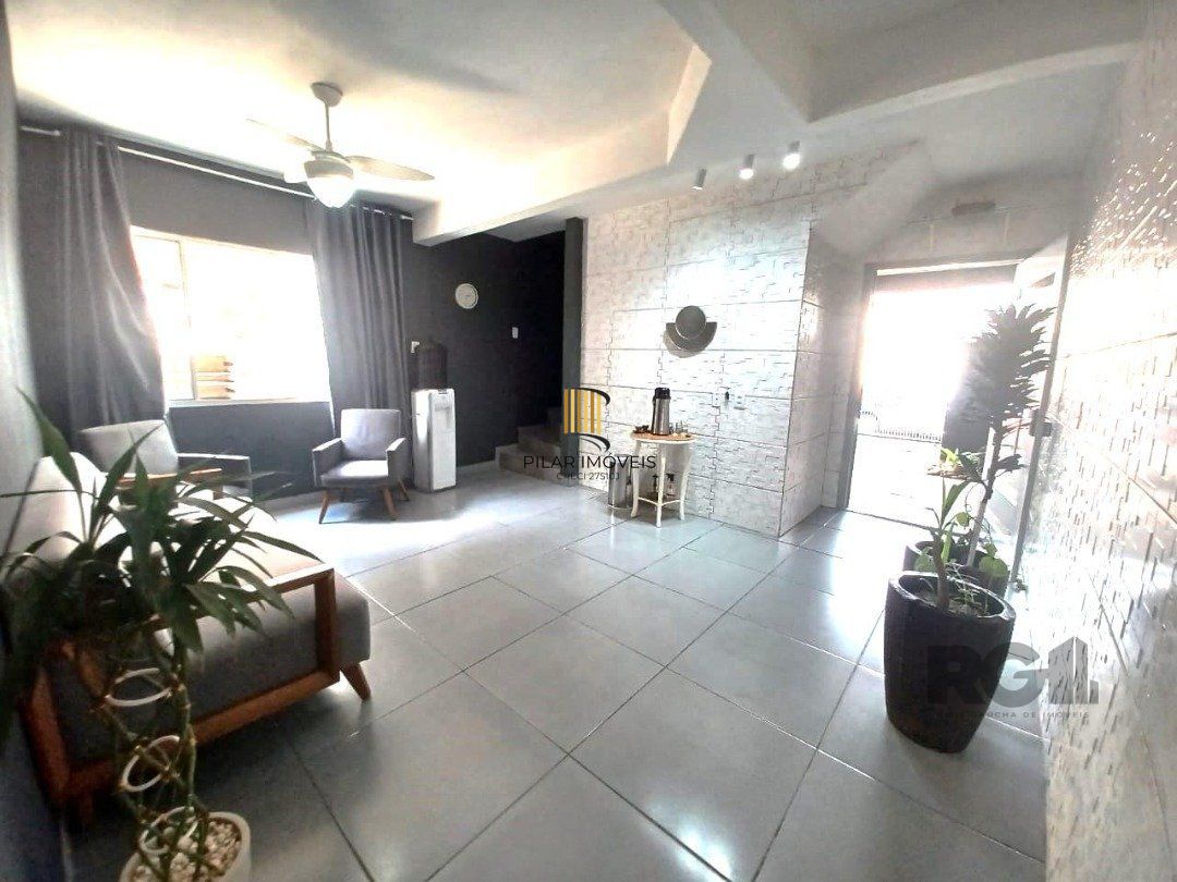 Casa 4 dormitórios no bairro Navegantes - Pilar Imóveis