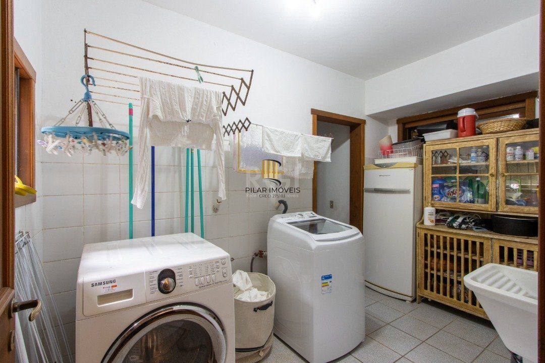 Casa 3 dormitórios no bairro Jardim Isabel