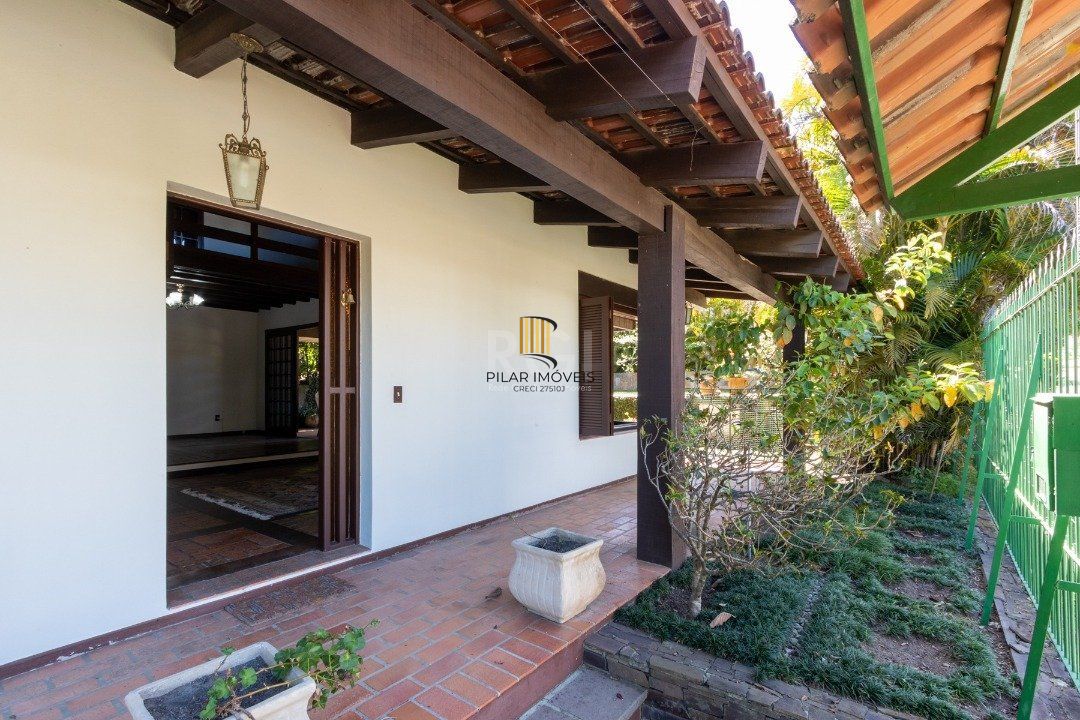 Casa para Venda - 357.28m², 4 dormitórios, sendo 1 suites, 4 vagas - Jardim Isabel