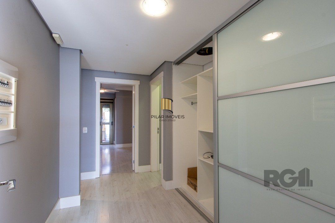 Apartamento para Venda - 200.1m², 3 dormitórios, sendo 3 suites, 5 vagas - Cristal