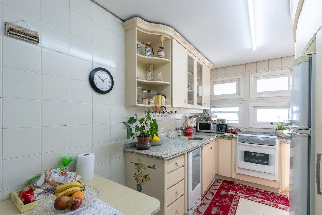 Cobertura para Venda - 255m², 3 dormitórios, sendo 1 suites, 2 vagas - Praia de Belas
