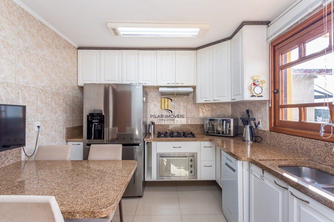 Casa 3 dormitórios no bairro Teresópolis
