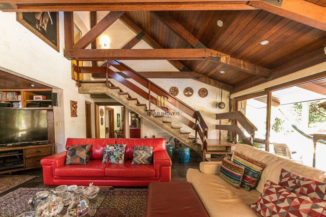 Casa para Venda - 370m², 5 dormitórios, sendo 2 suites, 7 vagas - Vila Assunção