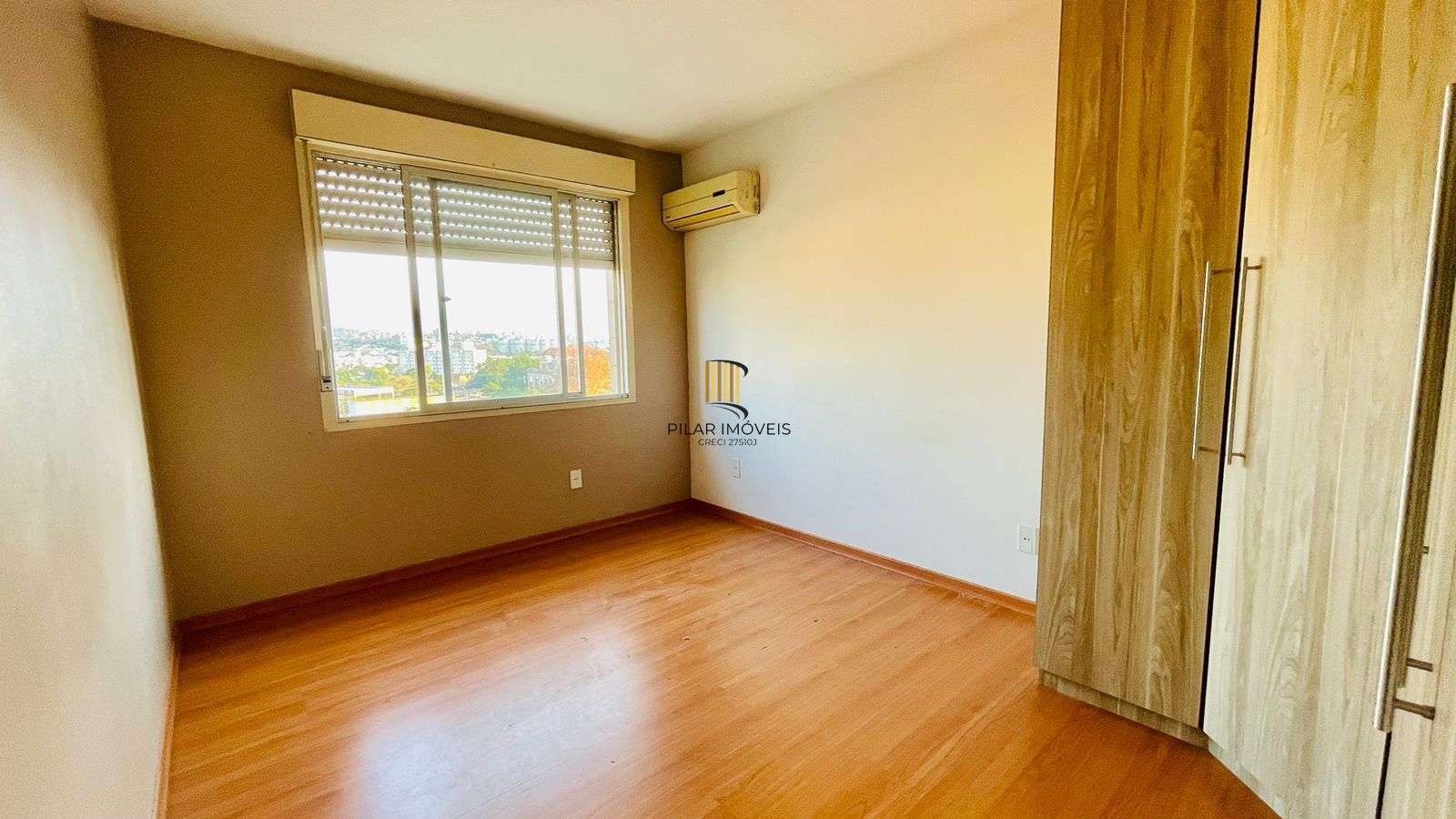 Apartamento de 2 dormitórios no Cristal