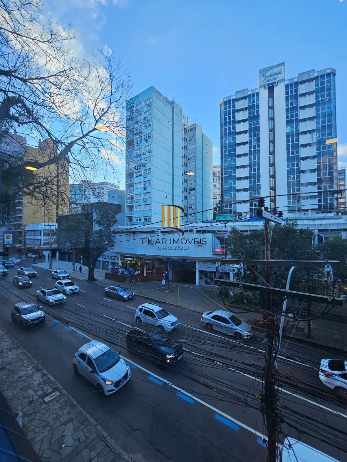 Conjunto comercial na Mostardeiro