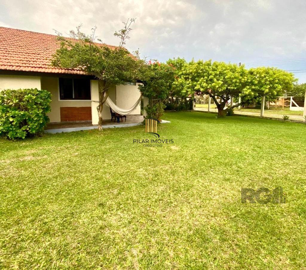 Casa 5 dormitórios, bairro Centro em Imbé.