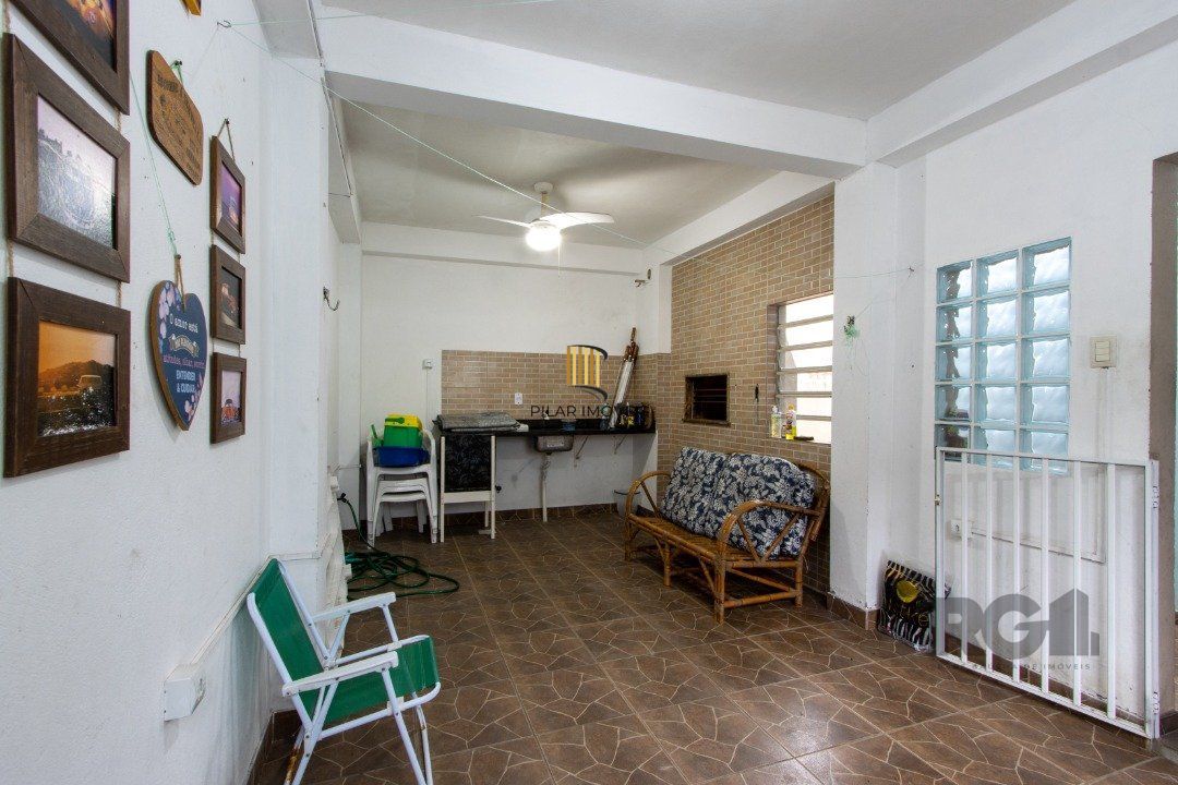 Casa para Venda - 126.89m², 3 dormitórios, 5 vagas - Azenha