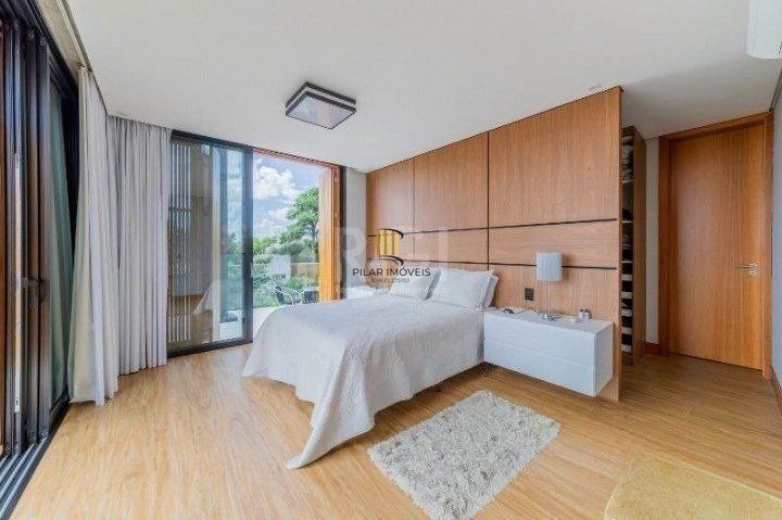 Casa para Venda - 523m², 3 dormitórios, sendo 3 suites, 4 vagas - Sétimo Céu
