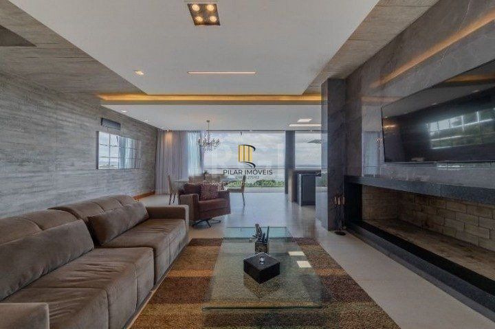 Casa para Venda - 523m², 3 dormitórios, sendo 3 suites, 4 vagas - Sétimo Céu