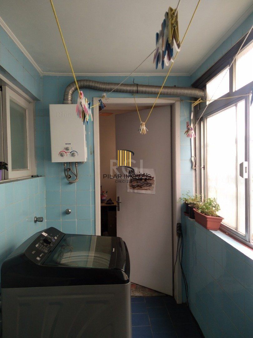Apartamento para Venda - 87m², 2 dormitórios, 1 vaga - Partenon