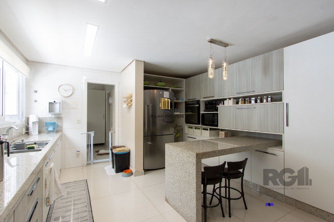 Casa 3 dormitórios no bairro Nonoai