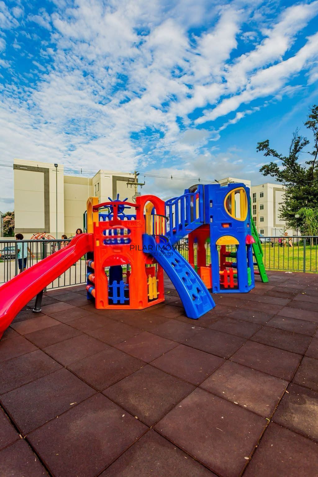 Apartamento em Viamão 2 dormitórios, sala de estar e jantar integradas à cozinha, banheiro social e vaga de garagem privativa.