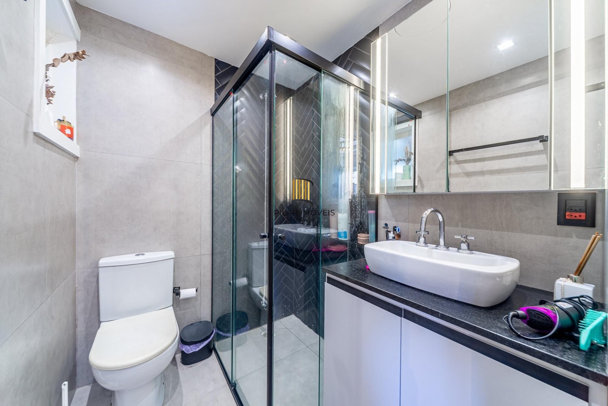 Apartamento 3 dormitórios, sendo 3 suítes e 2 vagas no Petropolis