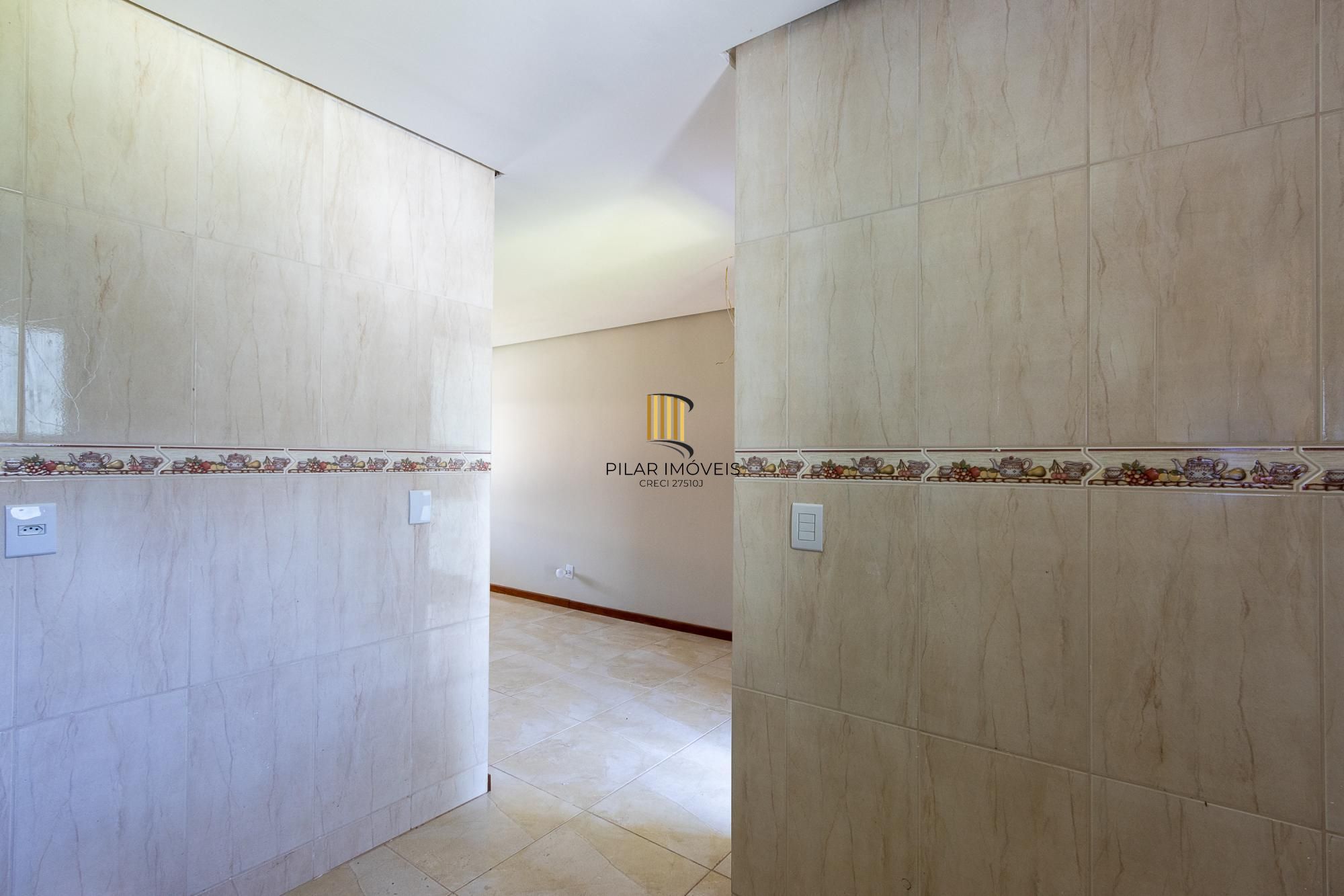 Casa para Venda - 115m², 3 dormitórios, sendo 1 suites, 2 vagas - Urubatã