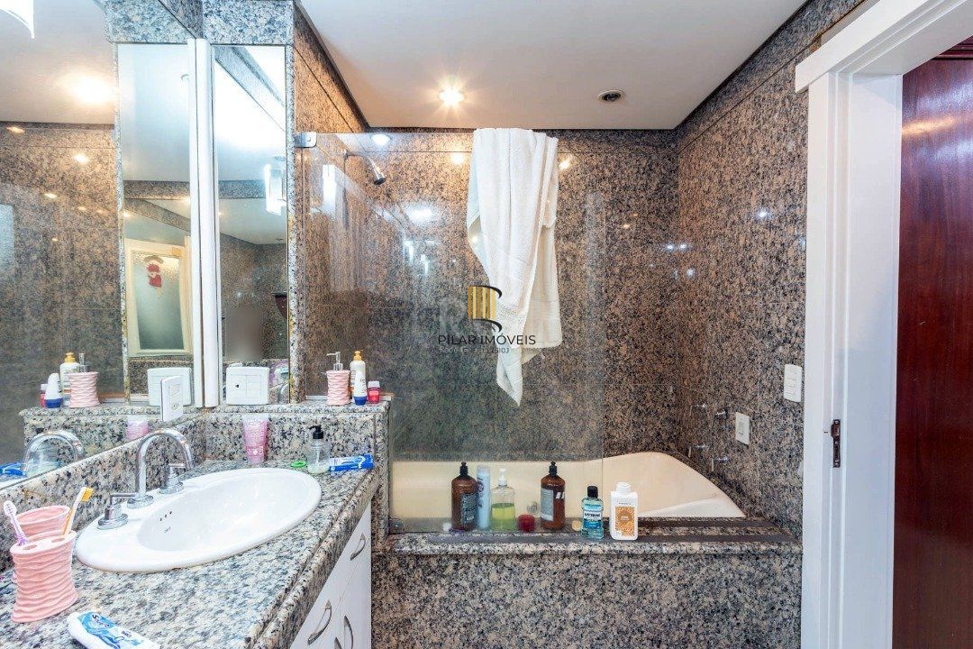 Casa Condominio para Venda - 381.1m², 4 dormitórios, sendo 2 suites, 4 vagas - Santa Tereza
