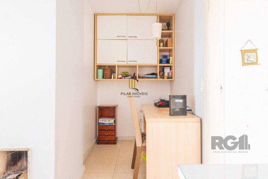 Cobertura Horizontal,  3 quartos, 1 suite, piscina, condominio com infra, 2 vagas - Bairro Tristeza