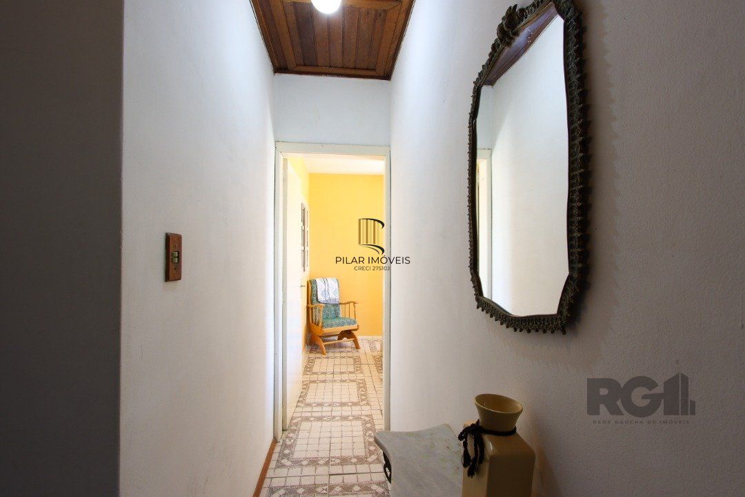 Casa 04 dormitórios, 02 suítes, living 02 ambientes
