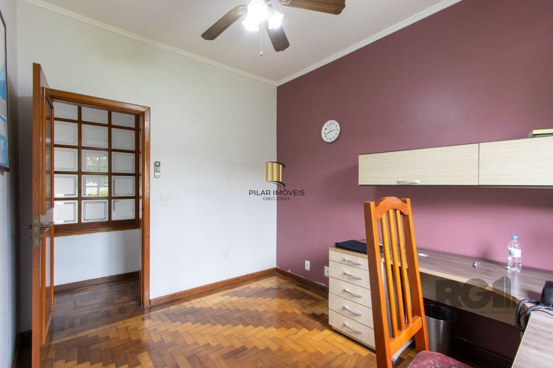 Casa para Venda - 440m², 3 dormitórios, sendo 1 suites, 2 vagas - Santa Tereza