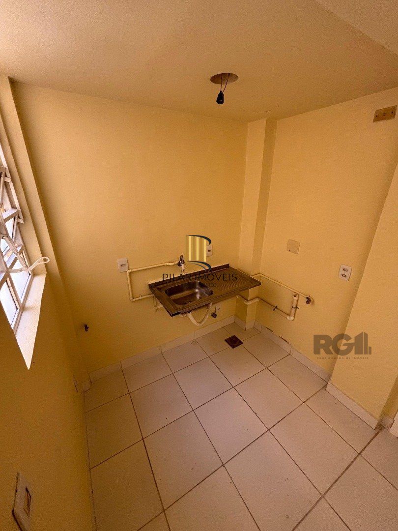 apartamento JK em otimo estado de conservação , prédio com elevador .