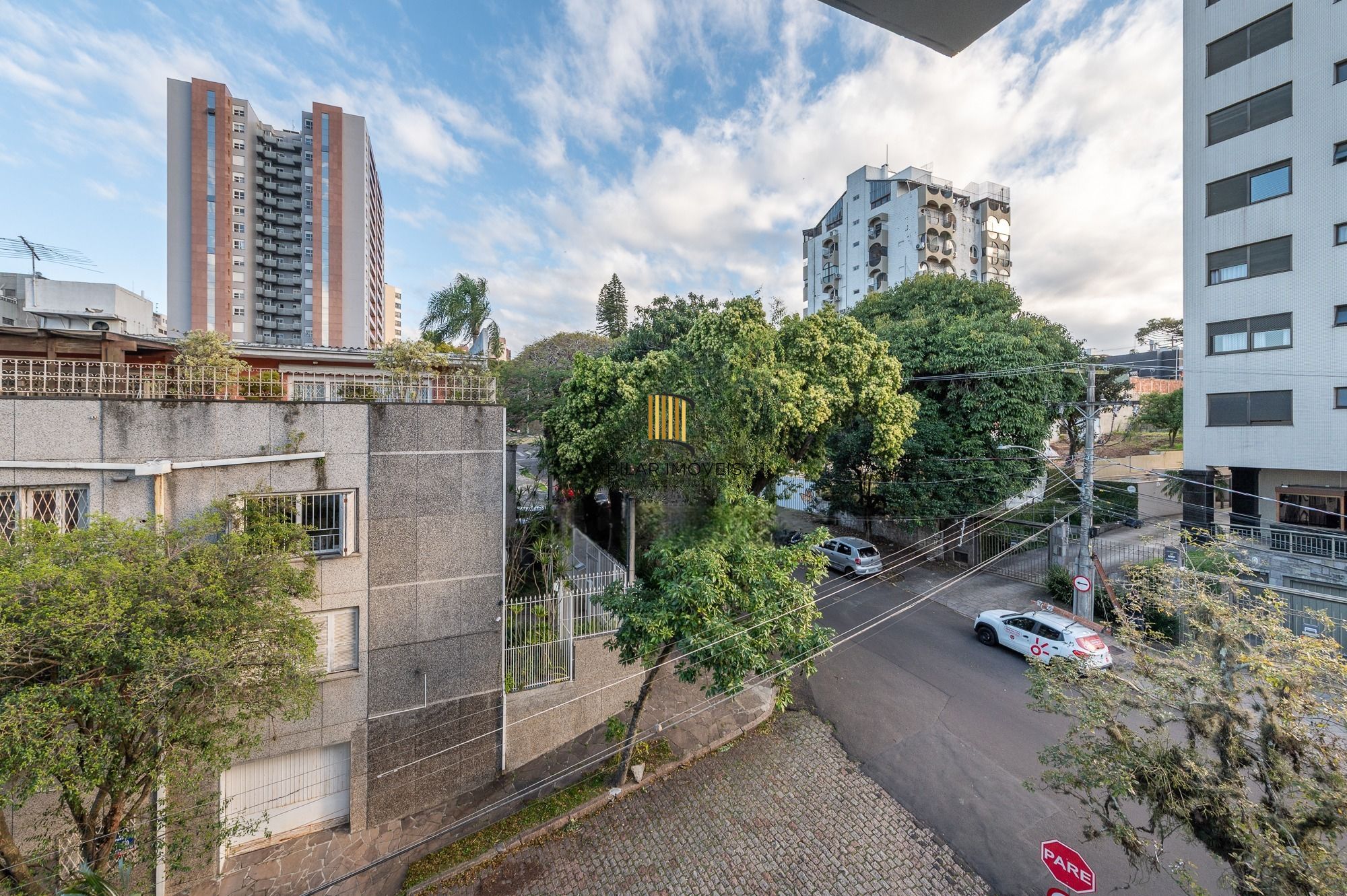 Apartamento com 124m² e 3 dormitórios, 1 suíte, 2 vagas no bairro Higienópolis