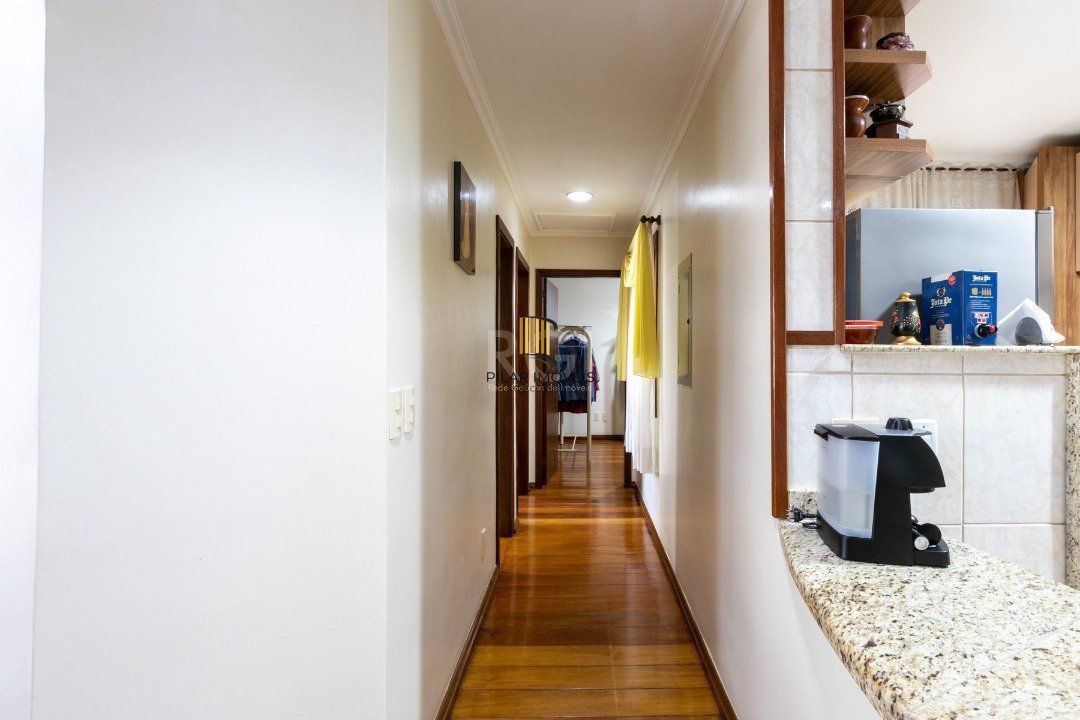 Predio para Venda - 215.37m², 0 dormitórios, Menino Deus
