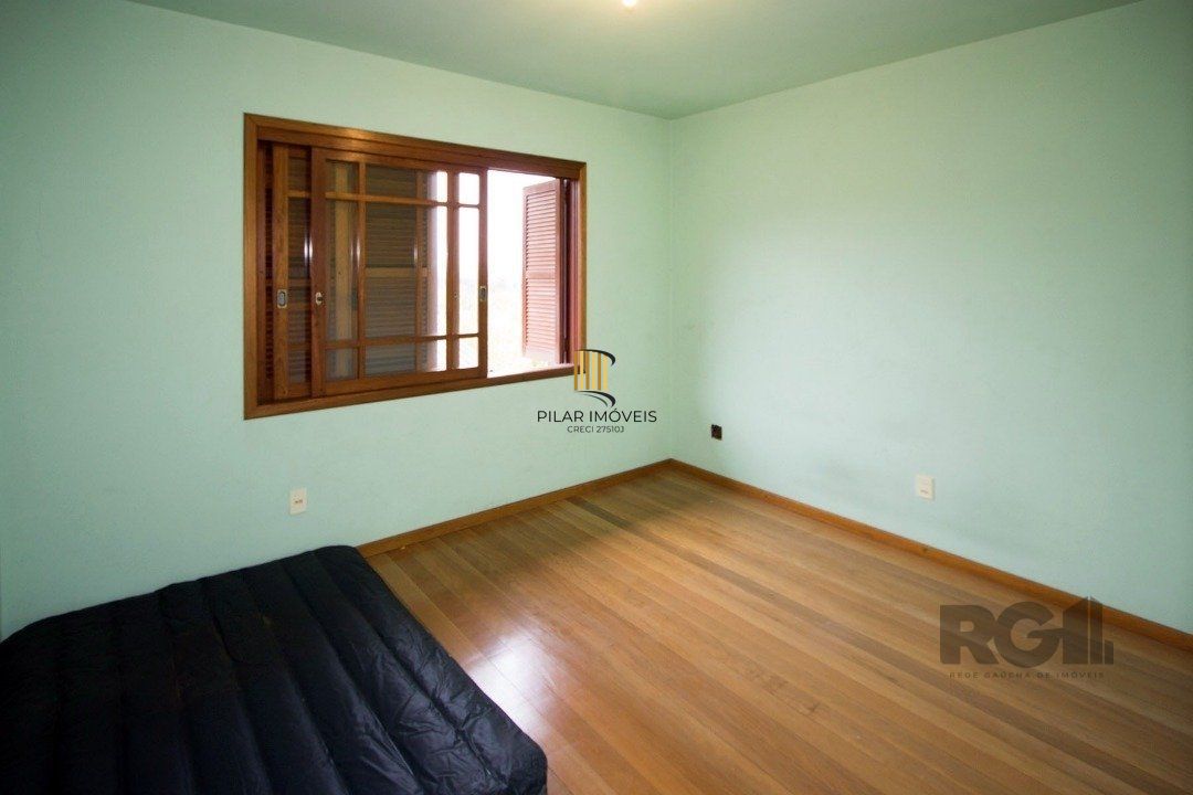 Sobrado com 6 suites, lareira, lavabo, pátio - Bairro Belém Velho