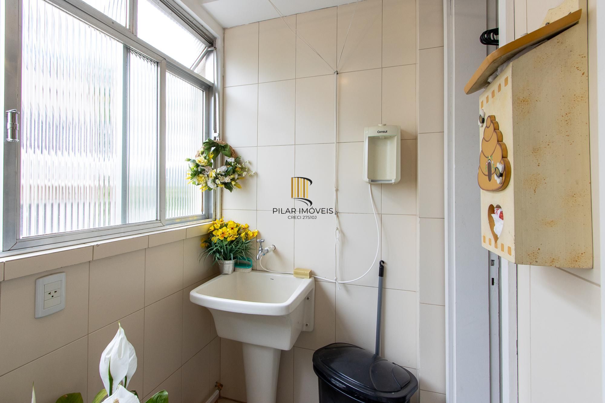 Apartamento 2 dormitórios no bairro Vila Assunção