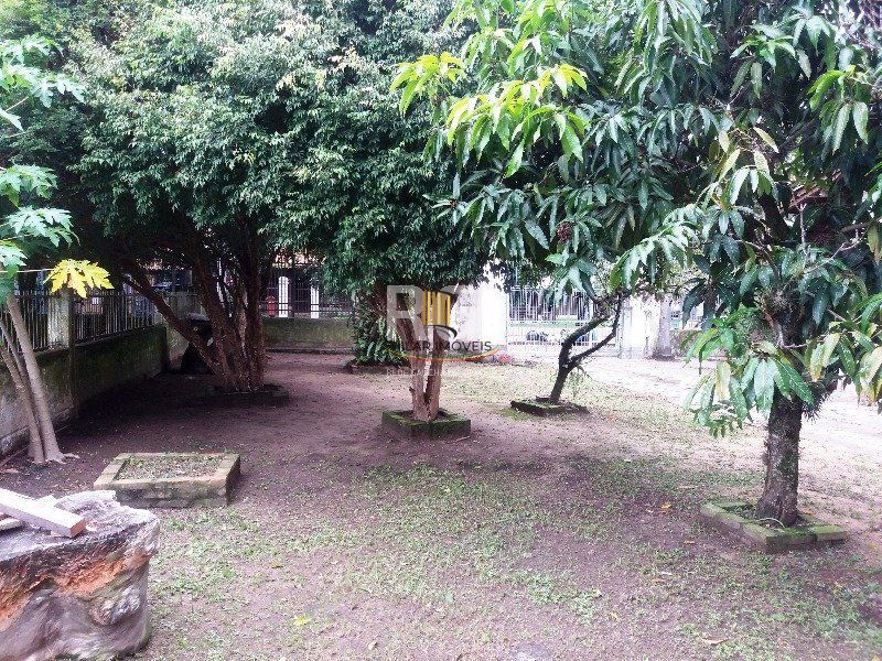 Casa para Venda - 250m², 5 dormitórios, sendo 3 suites, 2 vagas - Ipanema