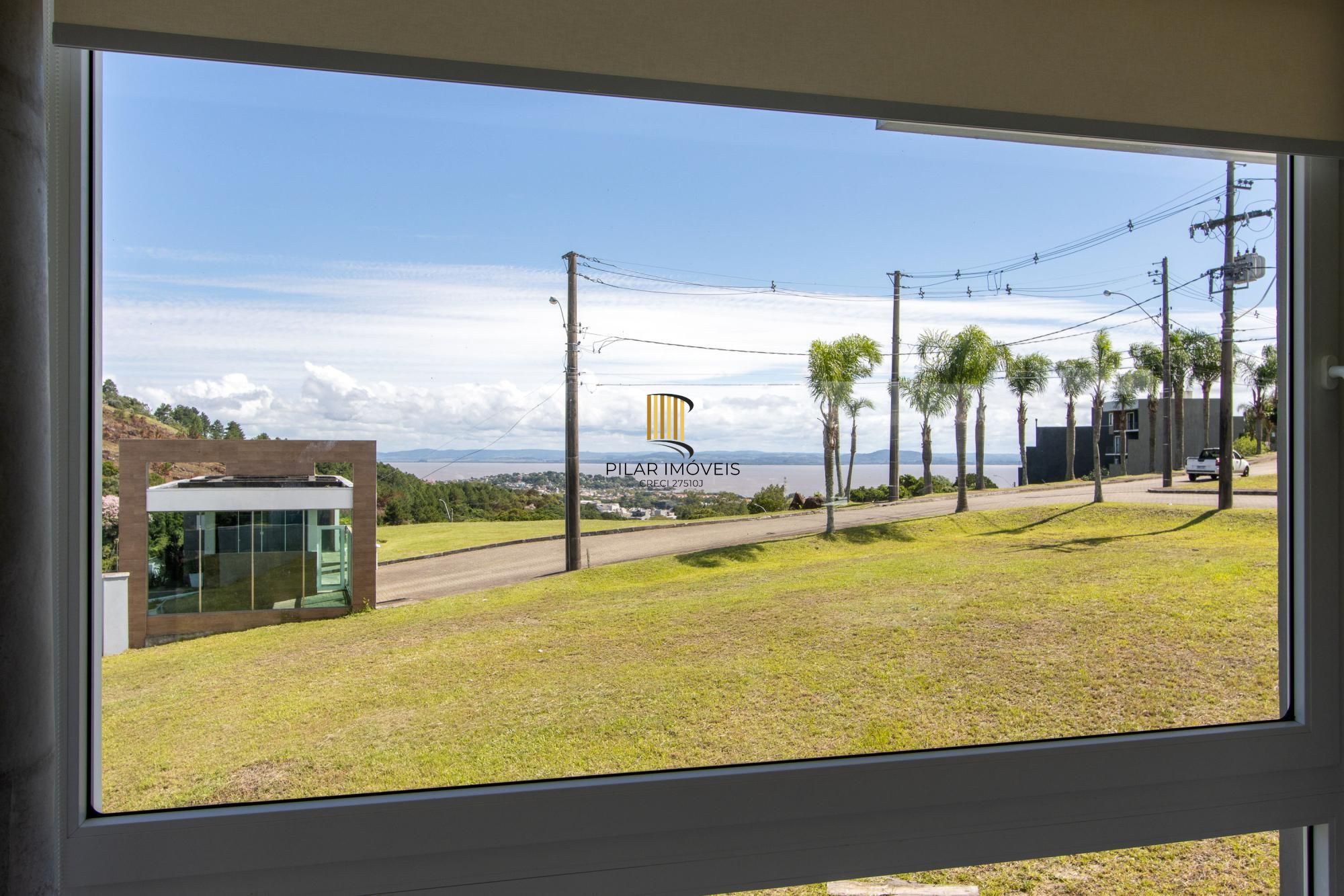Luxuosa Casa em Condomínio de Alto Padrão com vista para Guaiba