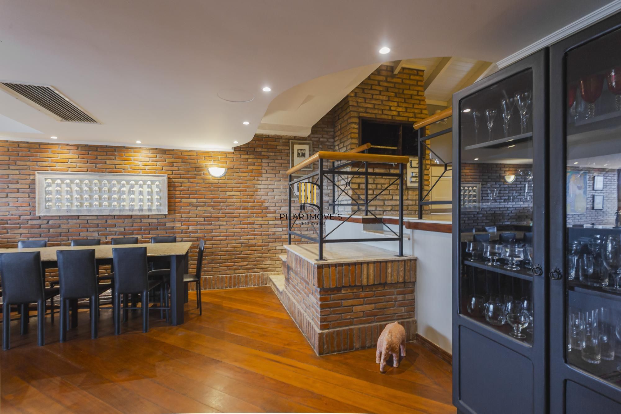 Casa semi-mobiliada na Vila Assunção com vista deslumbrante para o Guaíba e Veleiros do Sul