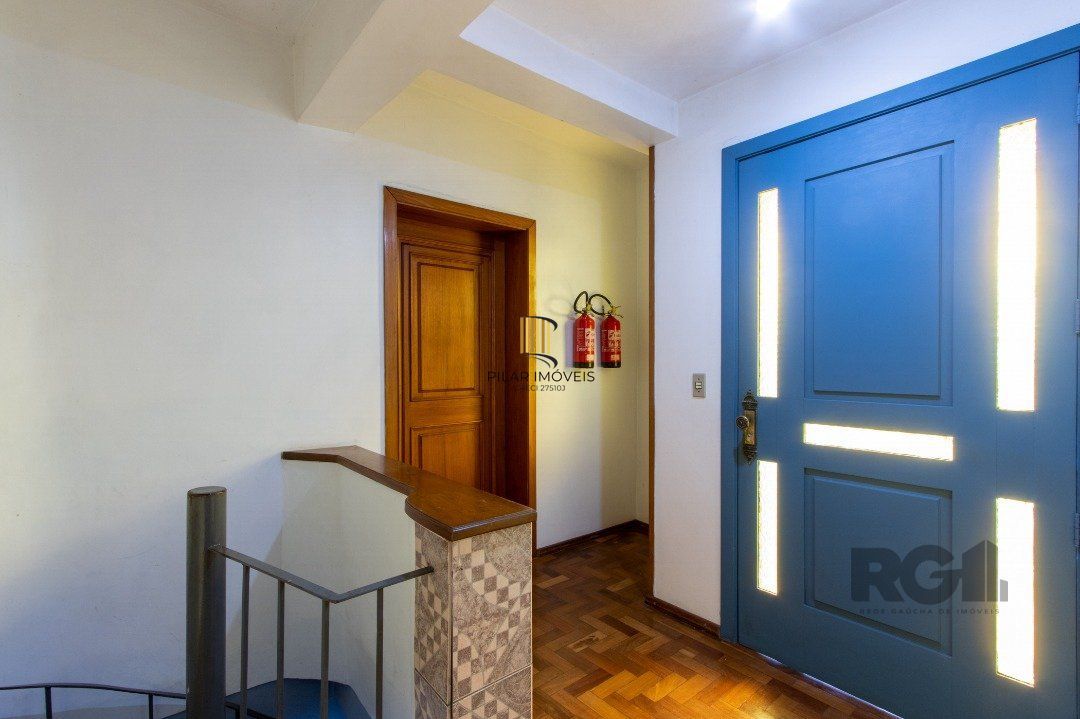 Casa 3 dormitórios no bairro Nonoai