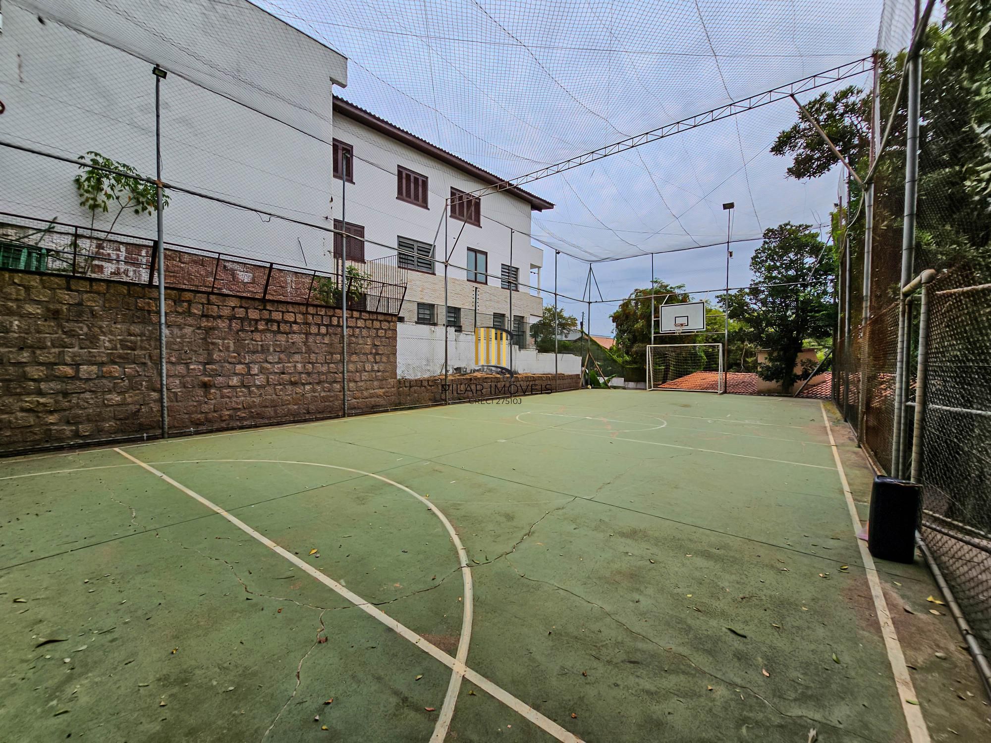 Casa em condomínio fechado, 5 dormitórios, Bairro Teresópolis