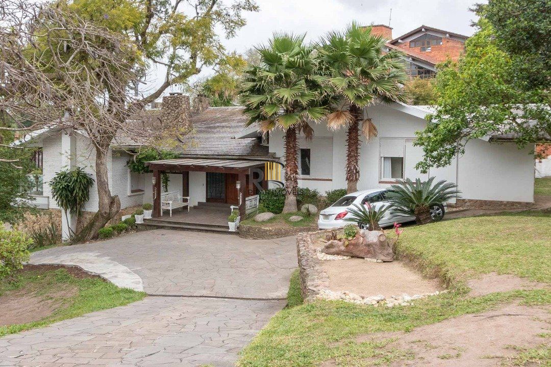 Casa para Venda - 800m², 3 dormitórios, sendo 3 suites, 4 vagas - Vila Assunção