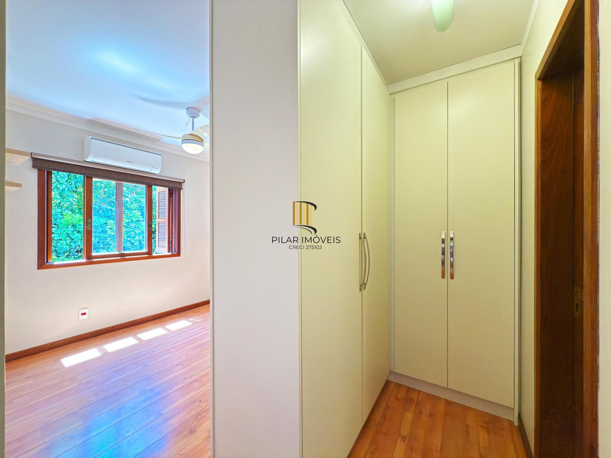 Apartamento desocupado, 2 quartos (1 suite), 2 vagas - Bairro Tristeza