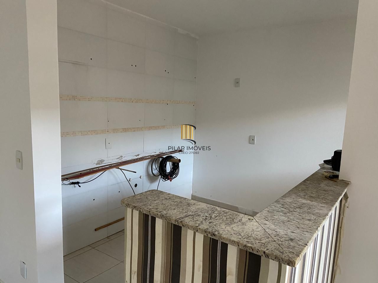 Casa 2 dormitórios no bairro Hípica