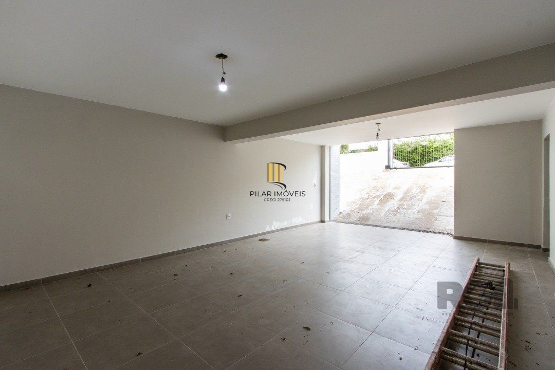 Casa | 3 quartos | 2 Suítes | 4 vagas cobertas | 260m2 Privativos | Bairro Santa Tereza