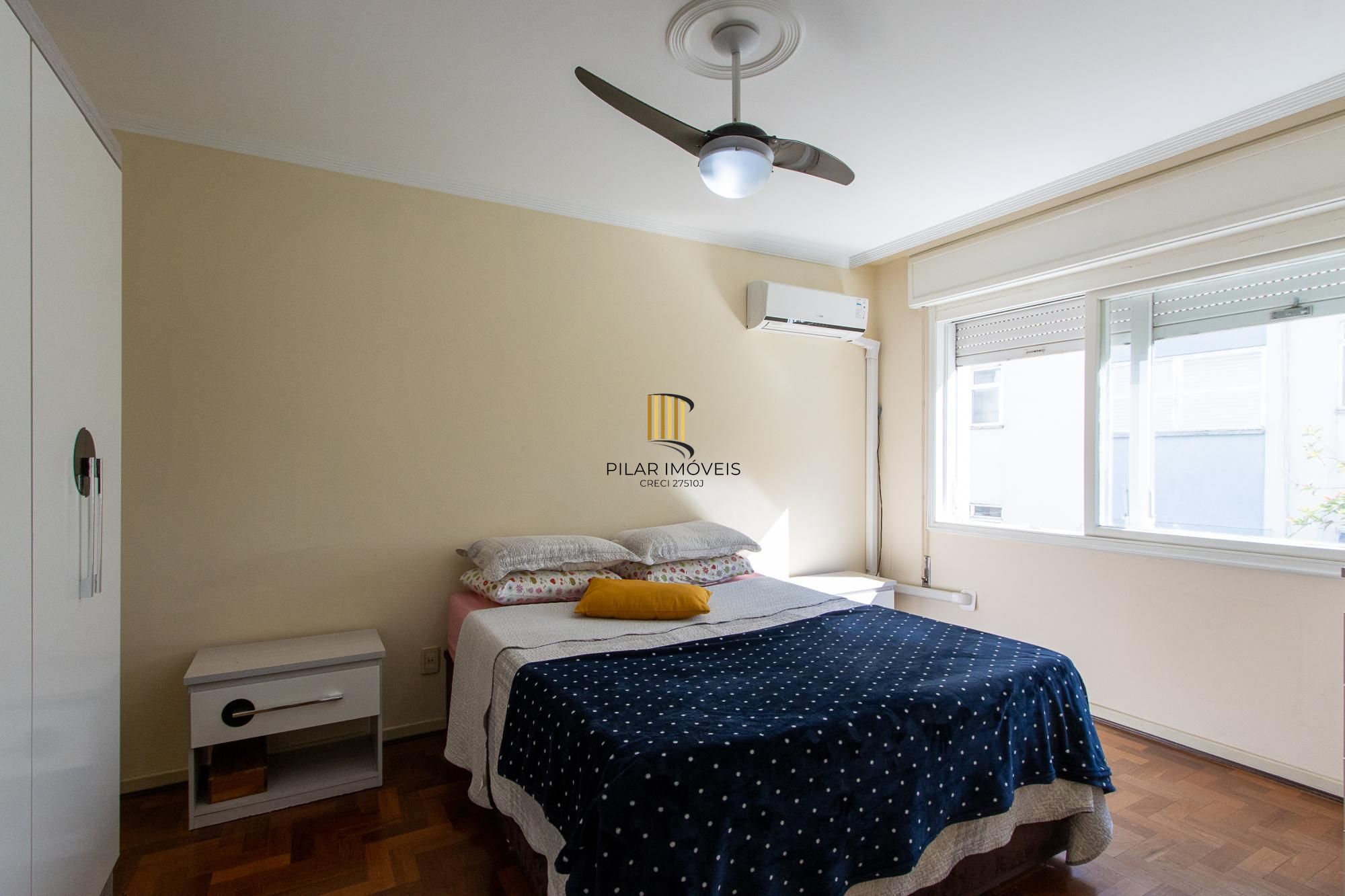 Apartamento 4 dormitórios no bairro Menino Deus