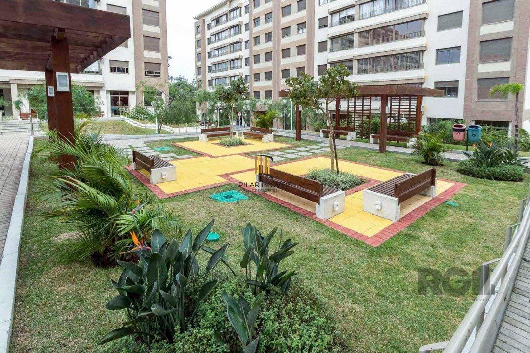 Apartamento em Porto Alegre, no bairro Cavalhada, com 3 dormitório(s), e 3 banheiros, à venda.
