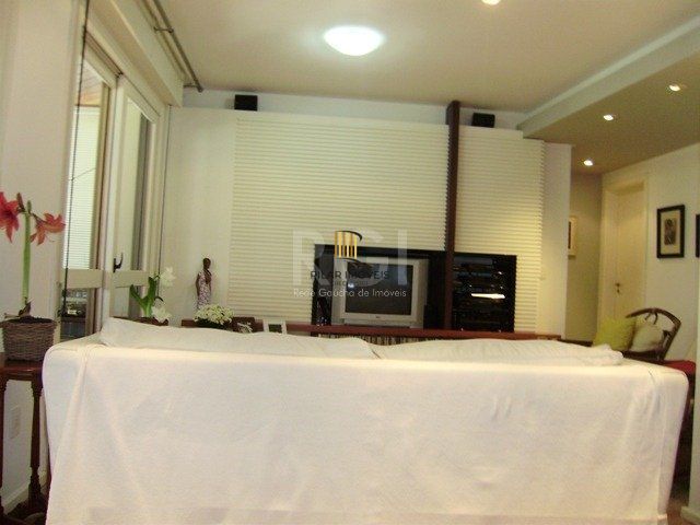 Apartamento 3 quartos (1 suite), 116m² privativos, 3 vagas de garagem - Bairro Tristeza