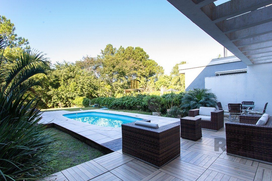 Casa de Condomínio 4 dormitórios no bairro Belém Novo