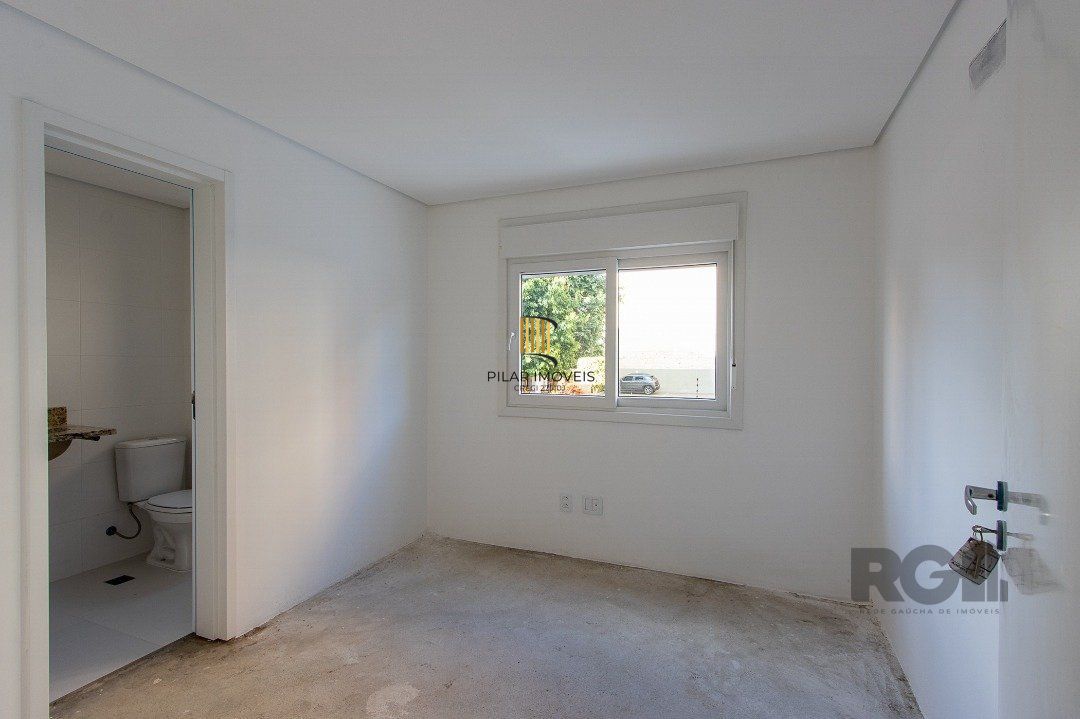 Cobertura para Venda - 214.34m², 3 dormitórios, sendo 3 suites, 2 vagas - Tristeza