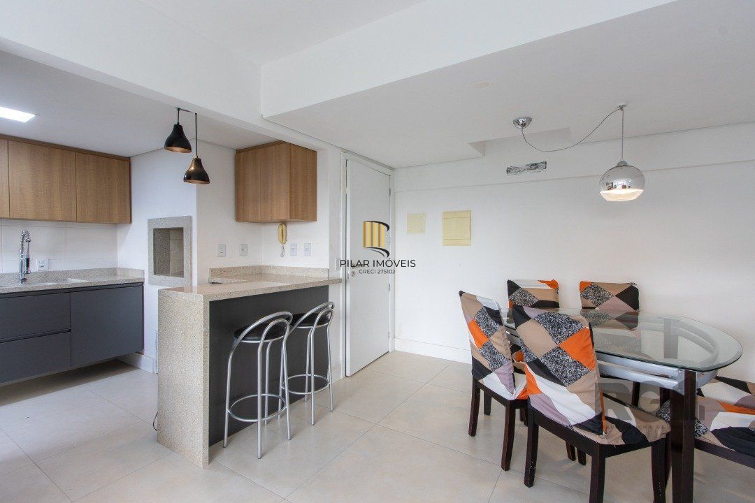 Apartamento para Venda - 71m², 2 dormitórios, sendo 1 suites, 2 vagas - Camaquã