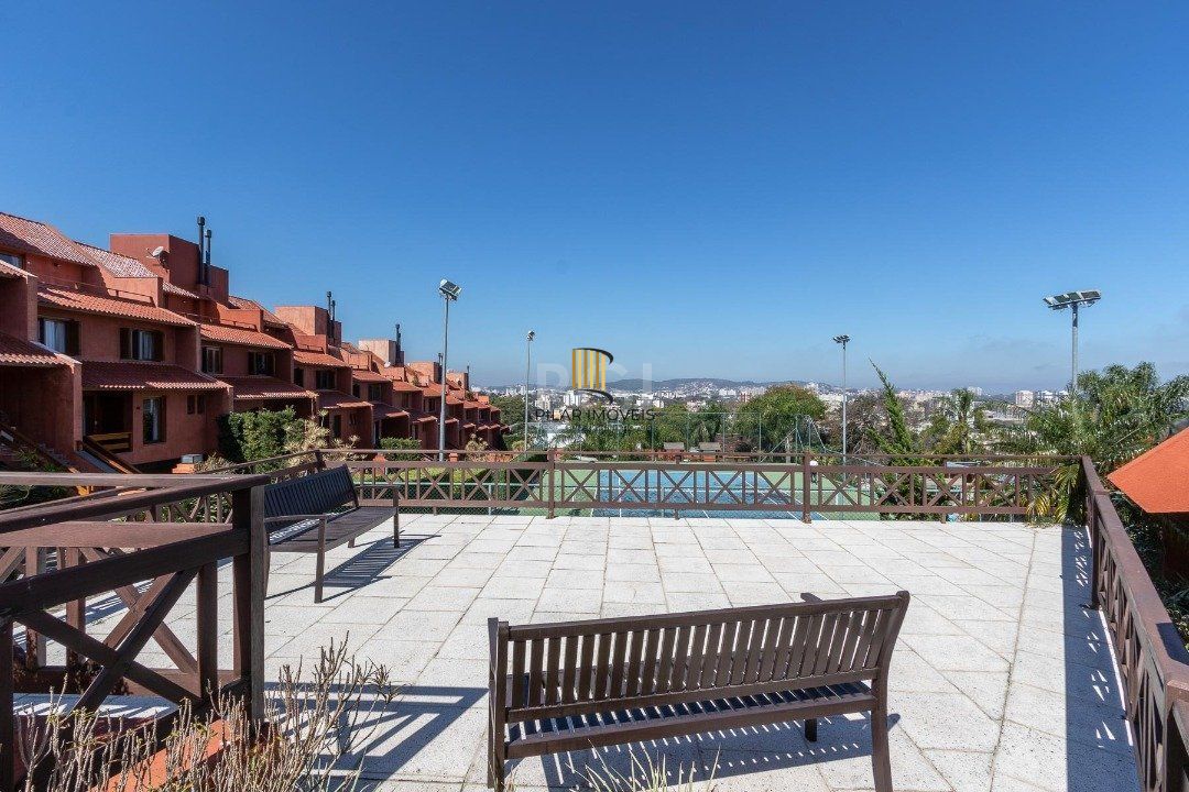 Casa Condominio para Venda - 286.89m², 4 dormitórios, sendo 2 suites, 2 vagas - Cristal