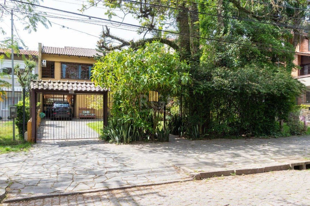 Casa para Venda - 435m², 4 dormitórios, sendo 4 suites, 4 vagas - Cristal