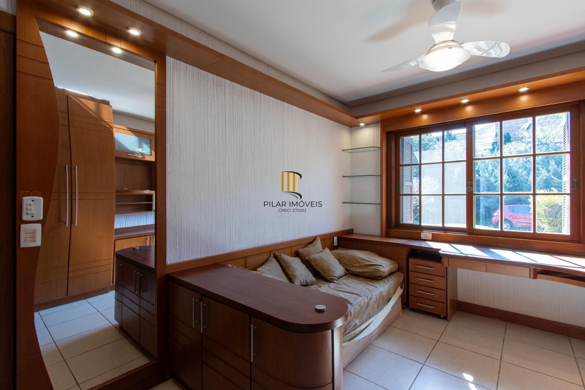 Casa Condominio para Venda - 596m², 4 dormitórios, sendo 4 suites, 5 vagas - Terra Ville