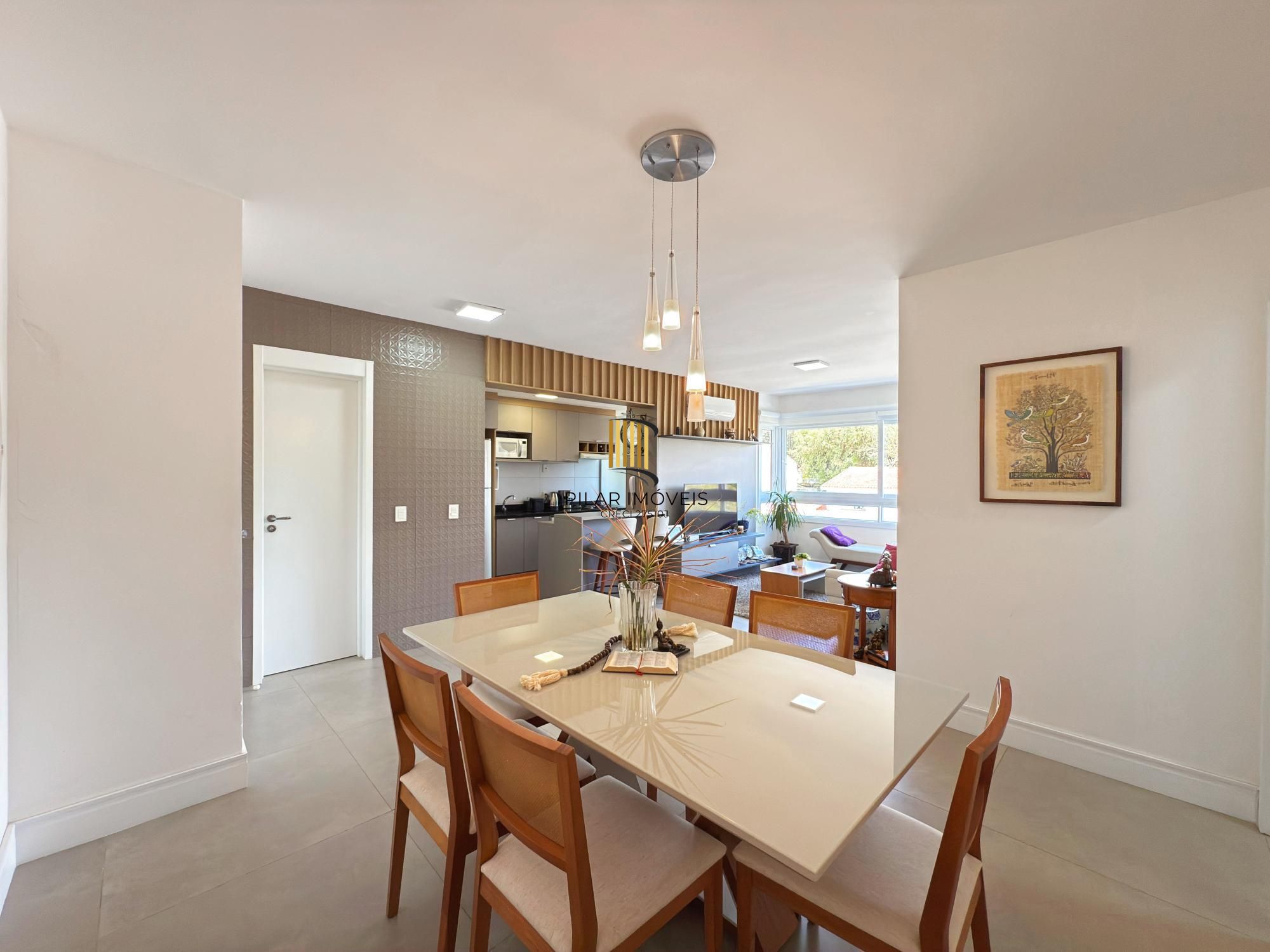 Apartamento 03 Suítes bairro Cristal, 88,97m² de área privativa, semimobiliada e 02 vagas de garagens cobertas.