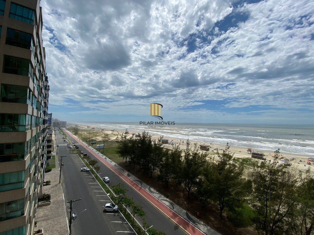 Apartamento à Beira Mar