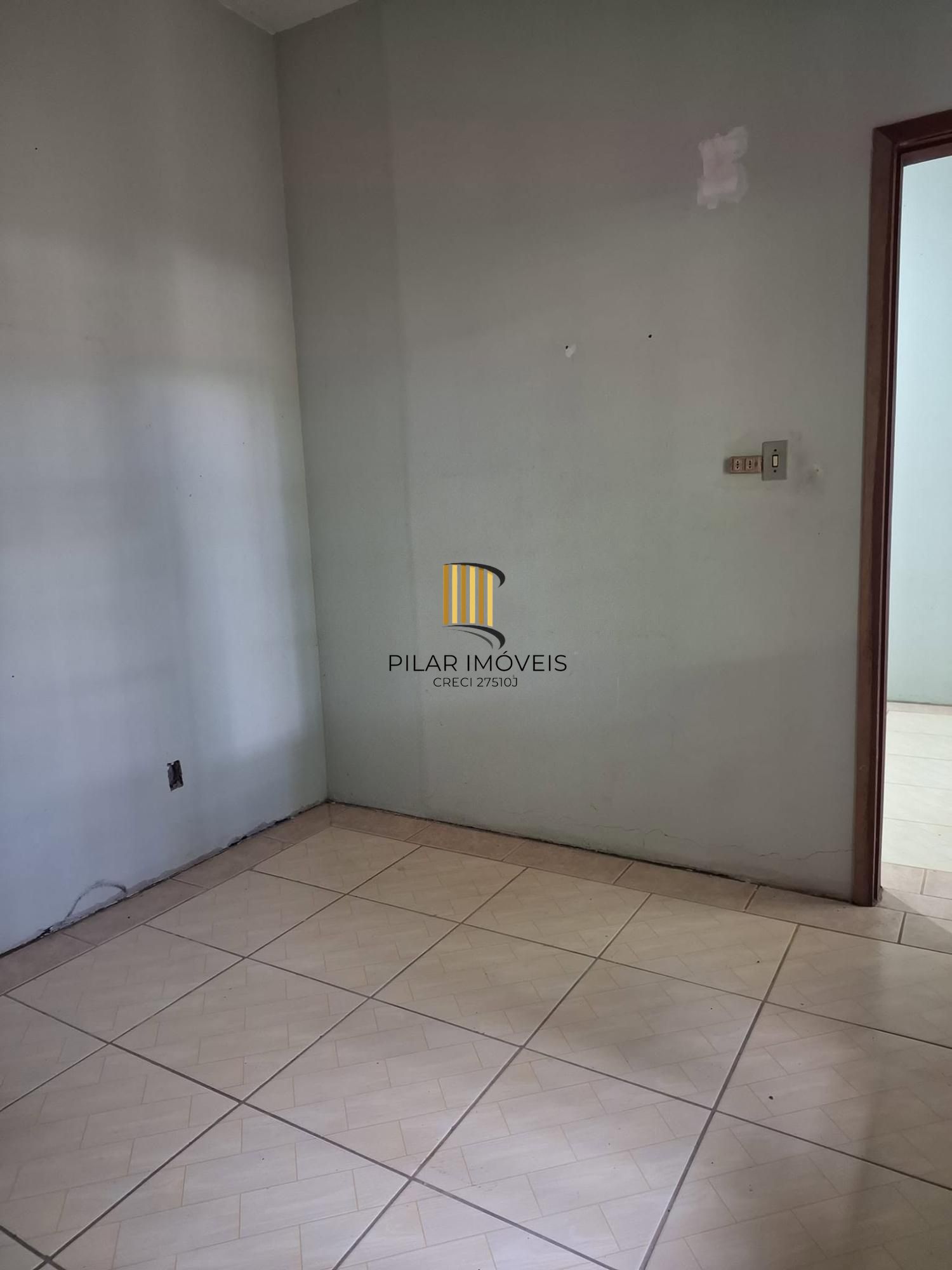 Casa 3 dormitórios no bairro Espírito Santo