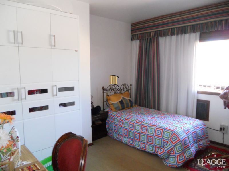 Casa 3 dormitórios no bairro Santa Tereza
